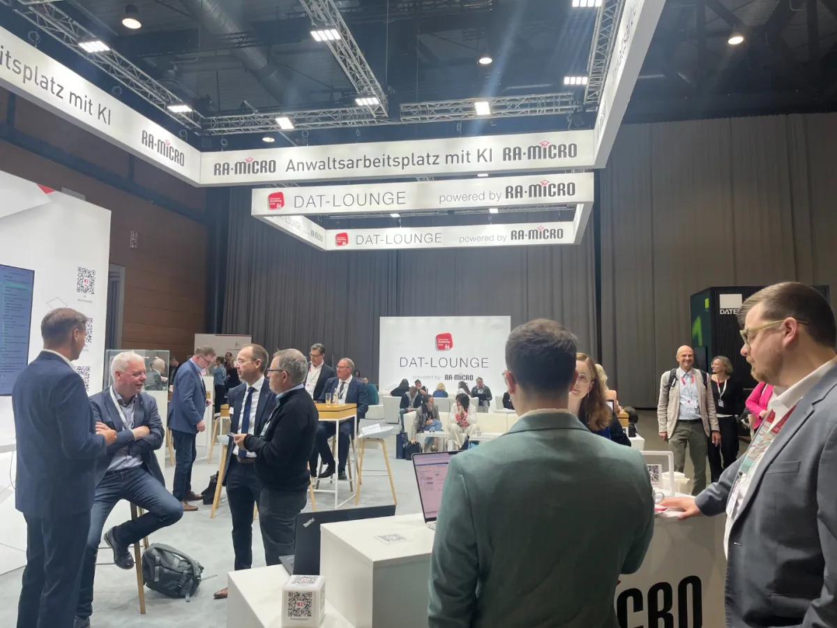 RA-MICRO-Messestand auf dem Deutschen Anwaltsag 2026