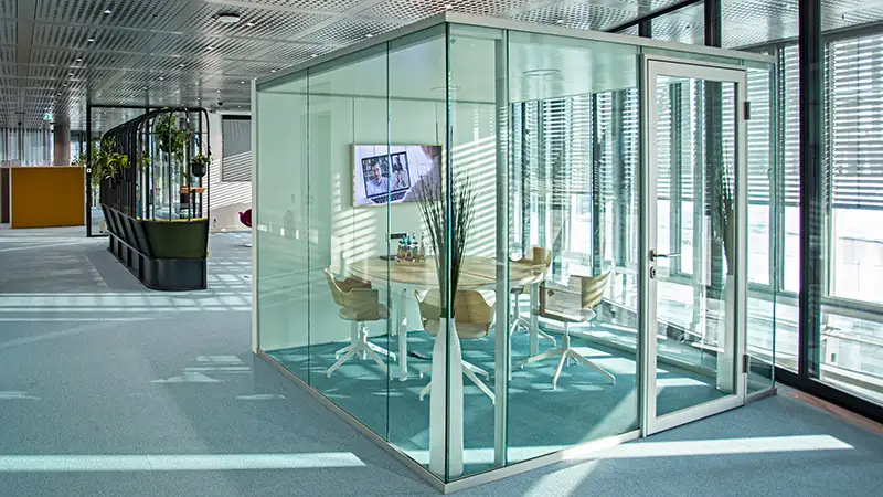 RA-MICRO Anwaltslounge Besprechungszimmer